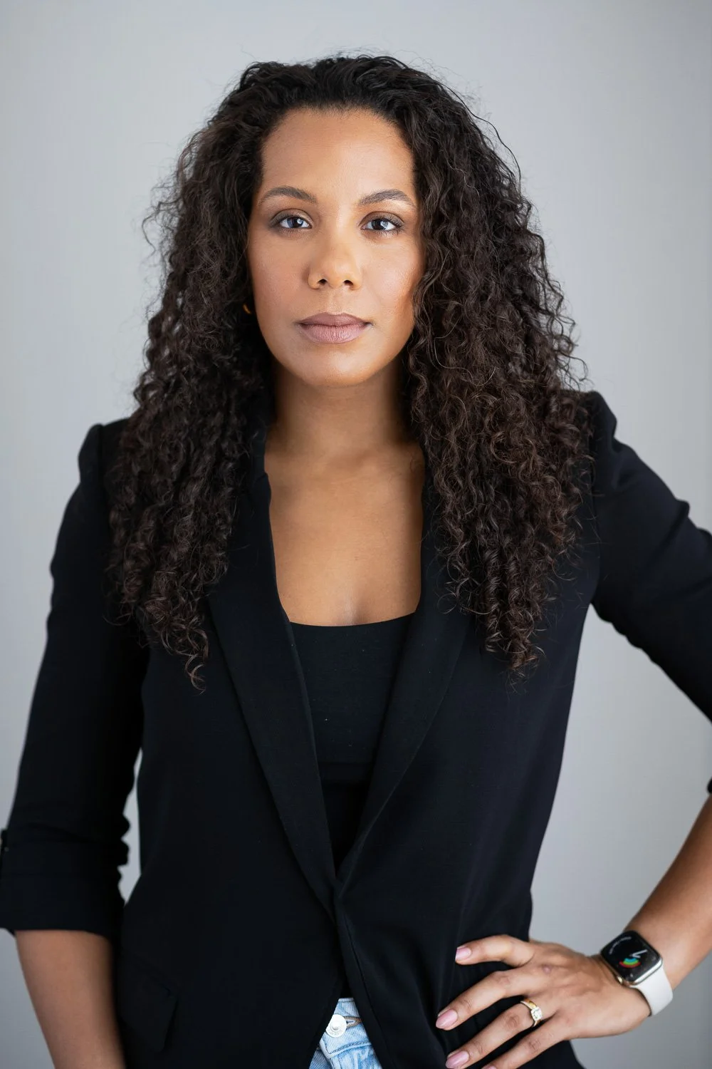 Barbados based photographer Aniya Emtage specializes in contemporary portrait photography. Aniya Emtage is known for her emotive black-and-white photography. Aniya Emtage travels worldwide for portrait commissions.