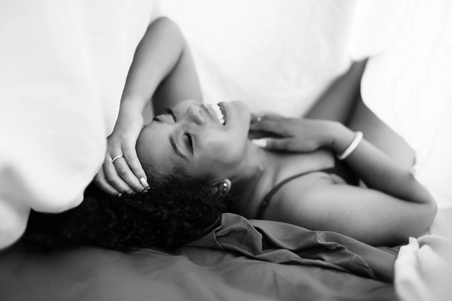 Barbados based photographer Aniya Emtage specializes in contemporary portrait photography. Aniya Emtage is known for her emotive black-and-white photography. Aniya Emtage travels worldwide for portrait commissions.