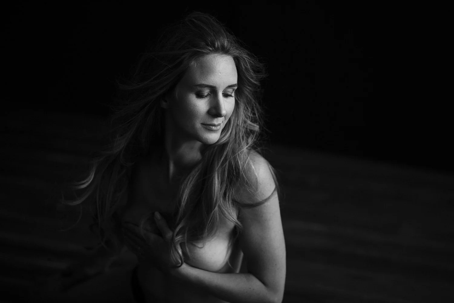 Barbados based photographer Aniya Emtage specializes in contemporary portrait photography. Aniya Emtage is known for her emotive black-and-white photography. Aniya Emtage travels worldwide for portrait commissions.